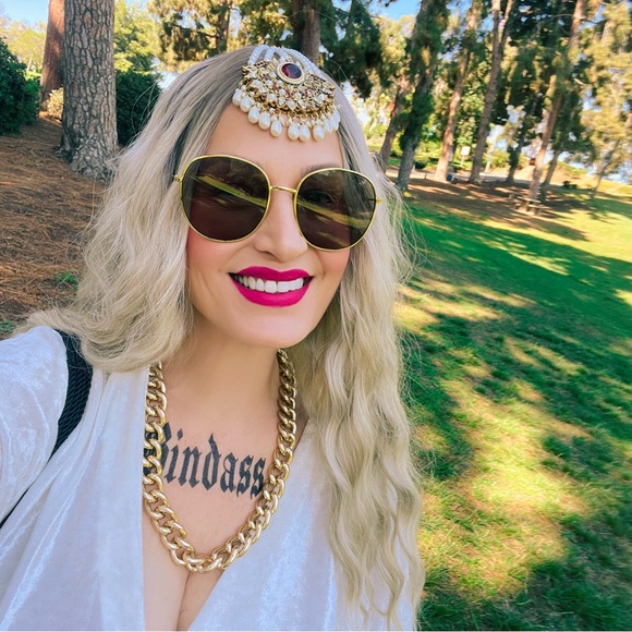 Gorgeous white Velvet  kaftan - Picture 1 of 6